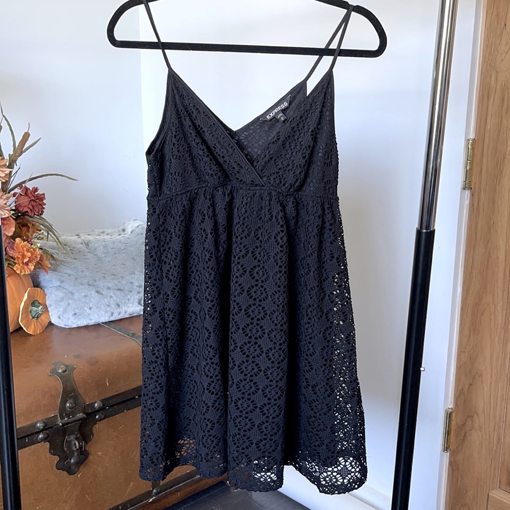 EXPRESS lace dress